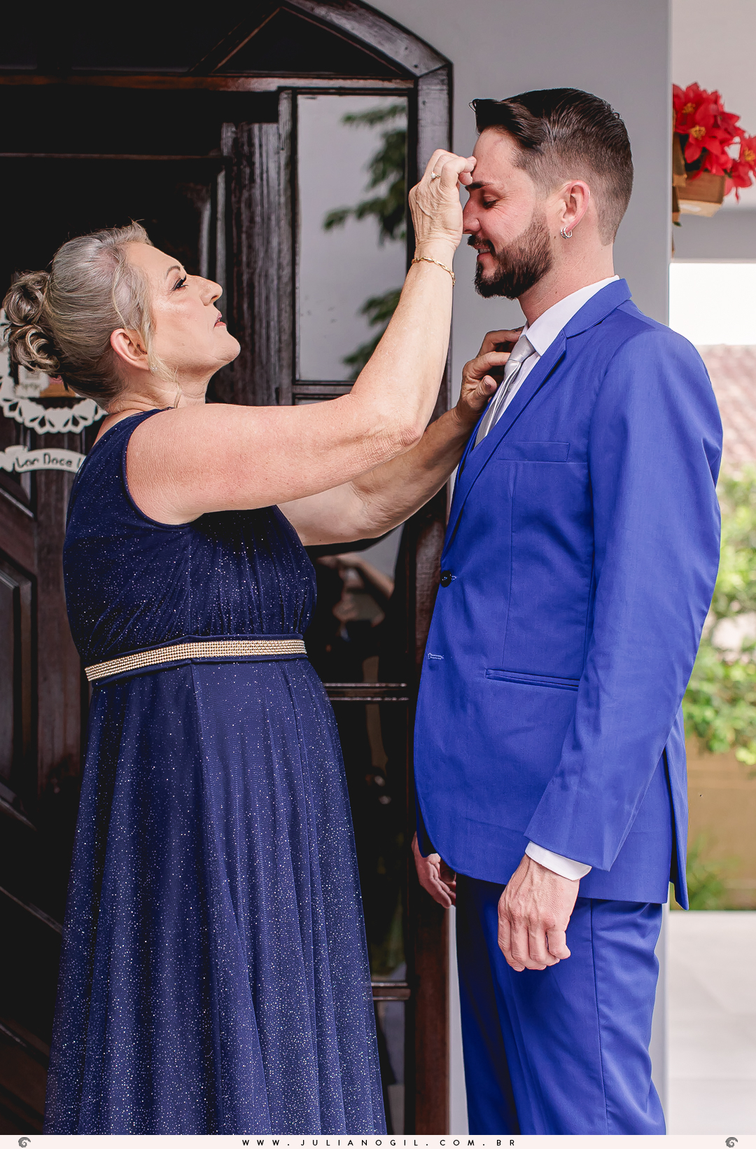 Making of Noivo Luiz Fernando Grabowski Paróquia São Pedro Apóstolo Salão de Festa Capela Nossa Senhora Aparecida Fotógrafo Juliano Gil Mallet Paraná Irati Casamento
