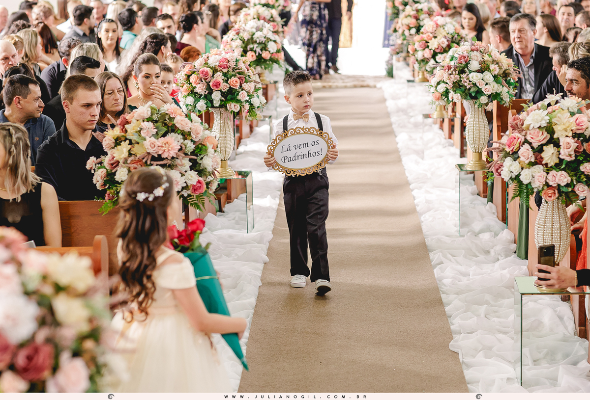 Casamento Noiva Ana Claudia dos Santos Noivo Luiz Fernando Grabowski Paróquia São Pedro Apóstolo Salão de Festa Capela Nossa Senhora Aparecida Fotógrafo Juliano Gil Mallet Paraná Irati Casamento