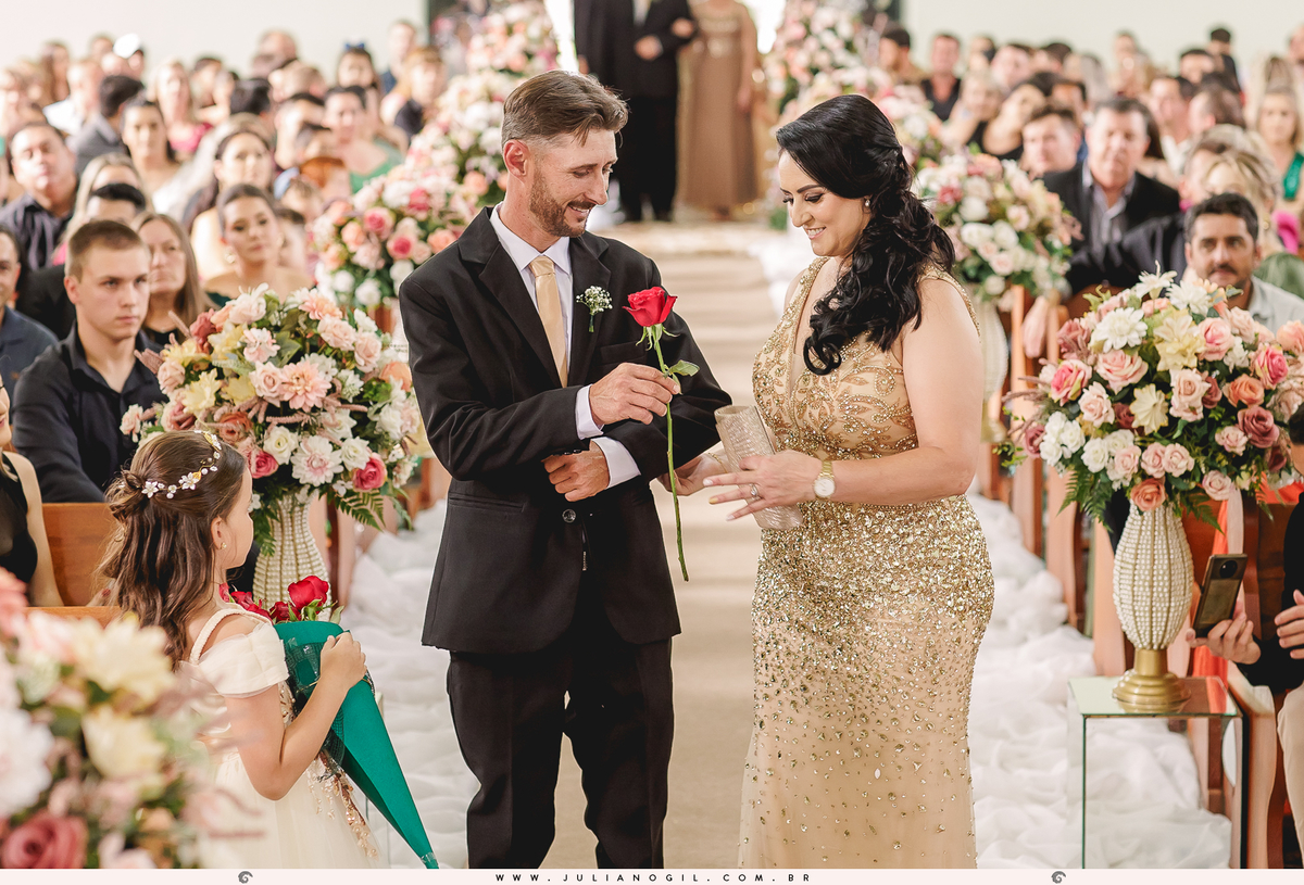 Casamento Noiva Ana Claudia dos Santos Noivo Luiz Fernando Grabowski Paróquia São Pedro Apóstolo Salão de Festa Capela Nossa Senhora Aparecida Fotógrafo Juliano Gil Mallet Paraná Irati Casamento