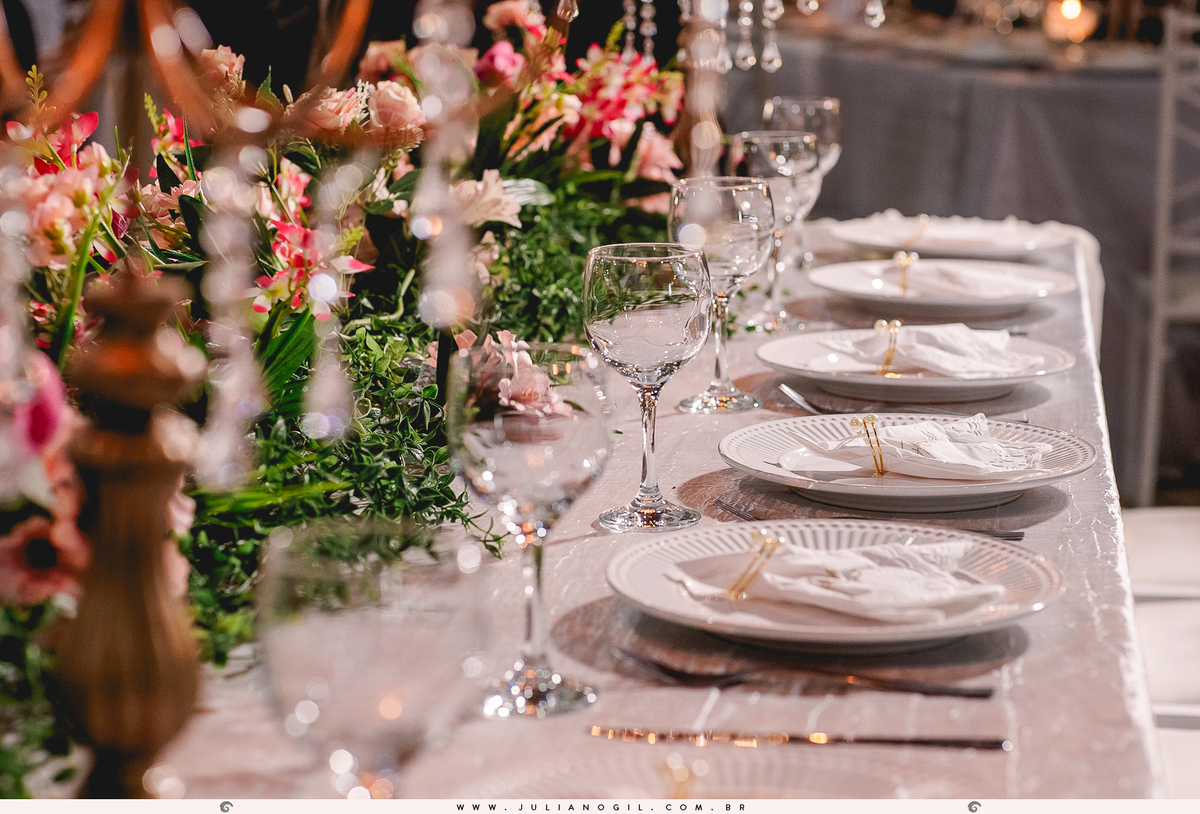 Recepção Festa de Casamento Noiva Ana Claudia dos Santos Noivo Luiz Fernando Grabowski Paróquia São Pedro Apóstolo Salão de Festa Capela Nossa Senhora Aparecida Fotógrafo Juliano Gil Mallet Paraná Irati Casamento Decoração
