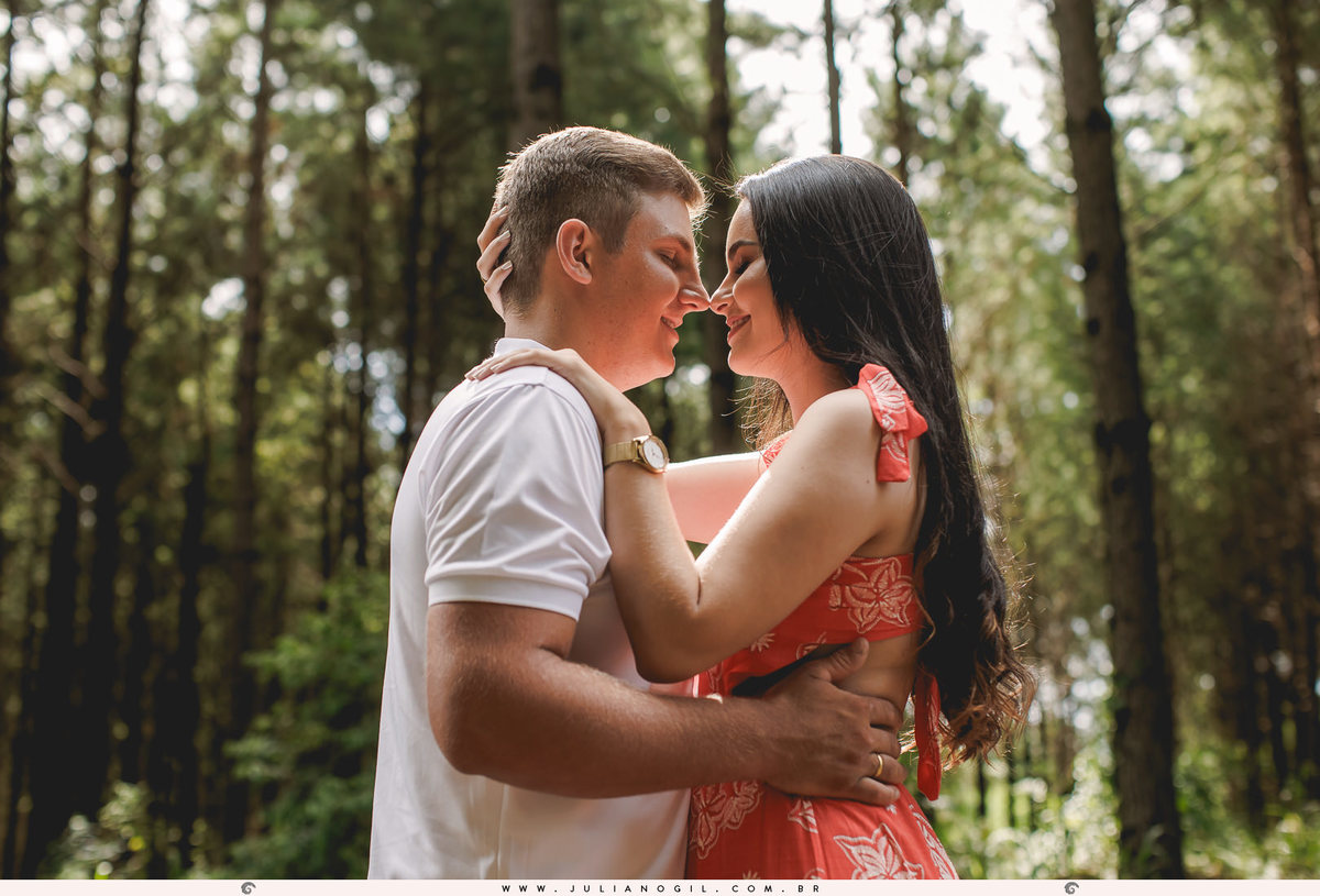 Pré Casamento noivo noiva Gabriela e Andrian casamento Prudentópolis Irati Paraná Itapará Cachoeira ar livre ensaio externo country plantação fotógrafo Juliano Gil casal fazenda minas gerais belo horizonte