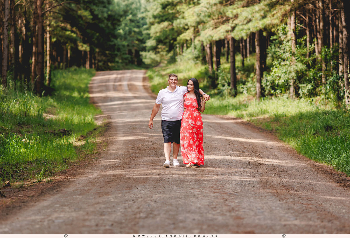 Pré Casamento noivo noiva Gabriela e Andrian casamento Prudentópolis Irati Paraná Itapará Cachoeira ar livre ensaio externo country plantação fotógrafo Juliano Gil casal fazenda minas gerais belo horizonte