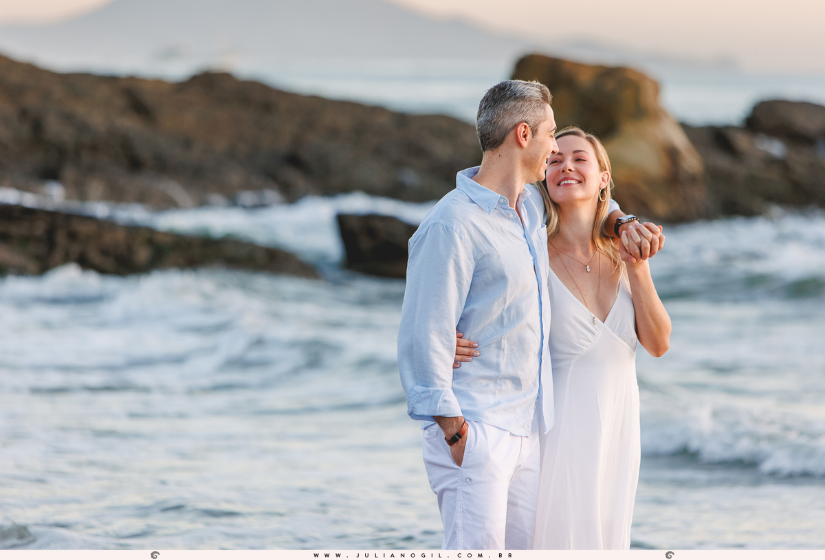 pré casamento casamento fotógrafo Juliano Gil paraná santa catarina itajaí florianópolis praia navio joice eduardo guarapuava irati ensaio casal noivos 