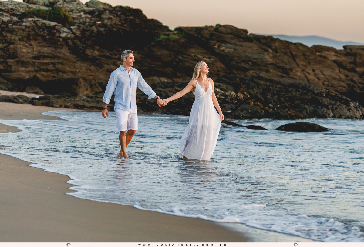 pré casamento casamento fotógrafo Juliano Gil paraná santa catarina itajaí florianópolis praia navio joice eduardo guarapuava irati ensaio casal noivos 