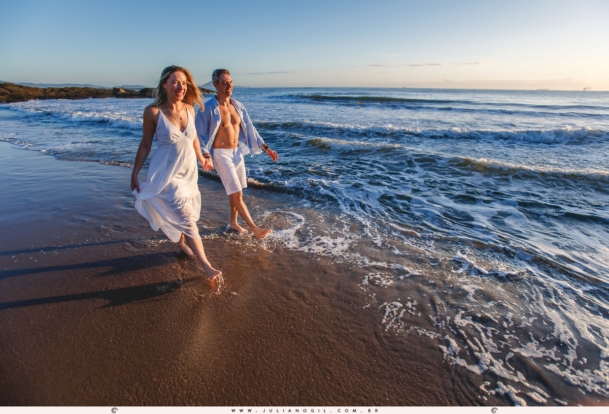pré casamento casamento fotógrafo Juliano Gil paraná santa catarina itajaí florianópolis praia navio joice eduardo guarapuava irati ensaio casal noivos 