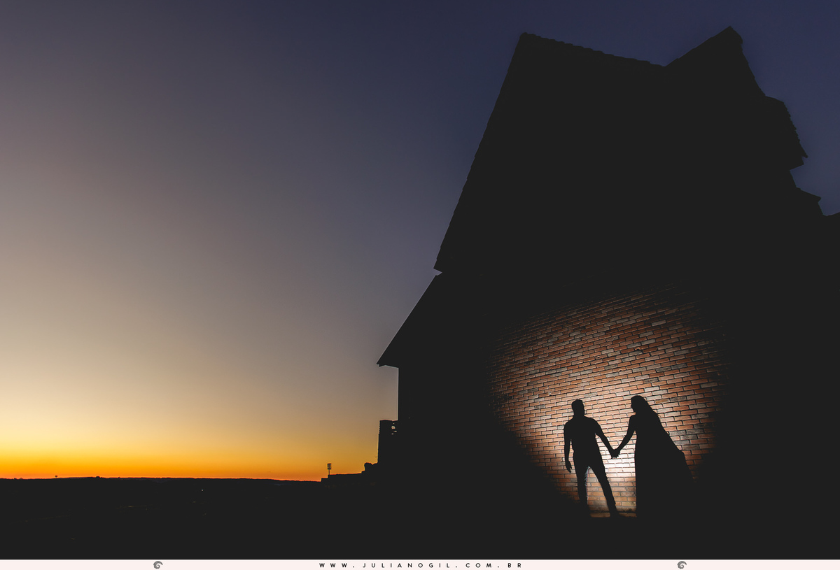 pré casamento casamento fotógrafo Juliano Gil paraná santa catarina irati rebouças ponta grossa palmeira lapa recanto das pedras cabana cânion mayara irinelson calgaro contry plantação john deere trator bota chapéu texas pôr do sol casal noivos