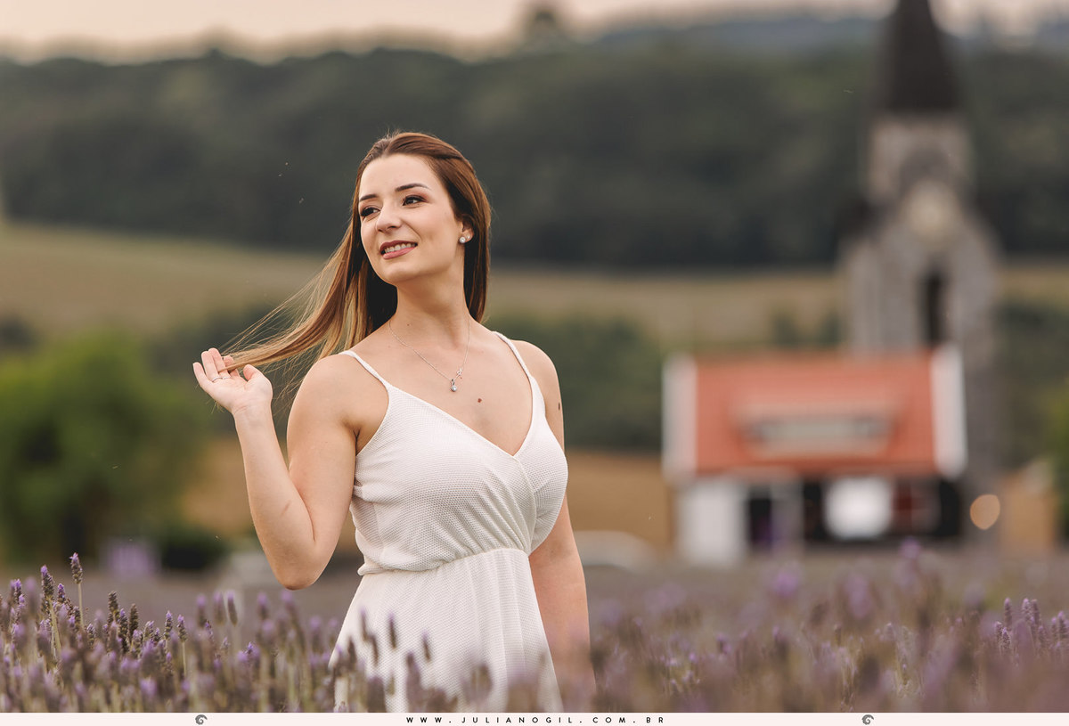 fotógrafo Juliano Gil irati paraná prudentópolis carambeí het dorp lavandário pré wedding casamento ensaio casal externo maiara renan ponta grossa palmeira lavanda bride noiva noivos pôr do sol