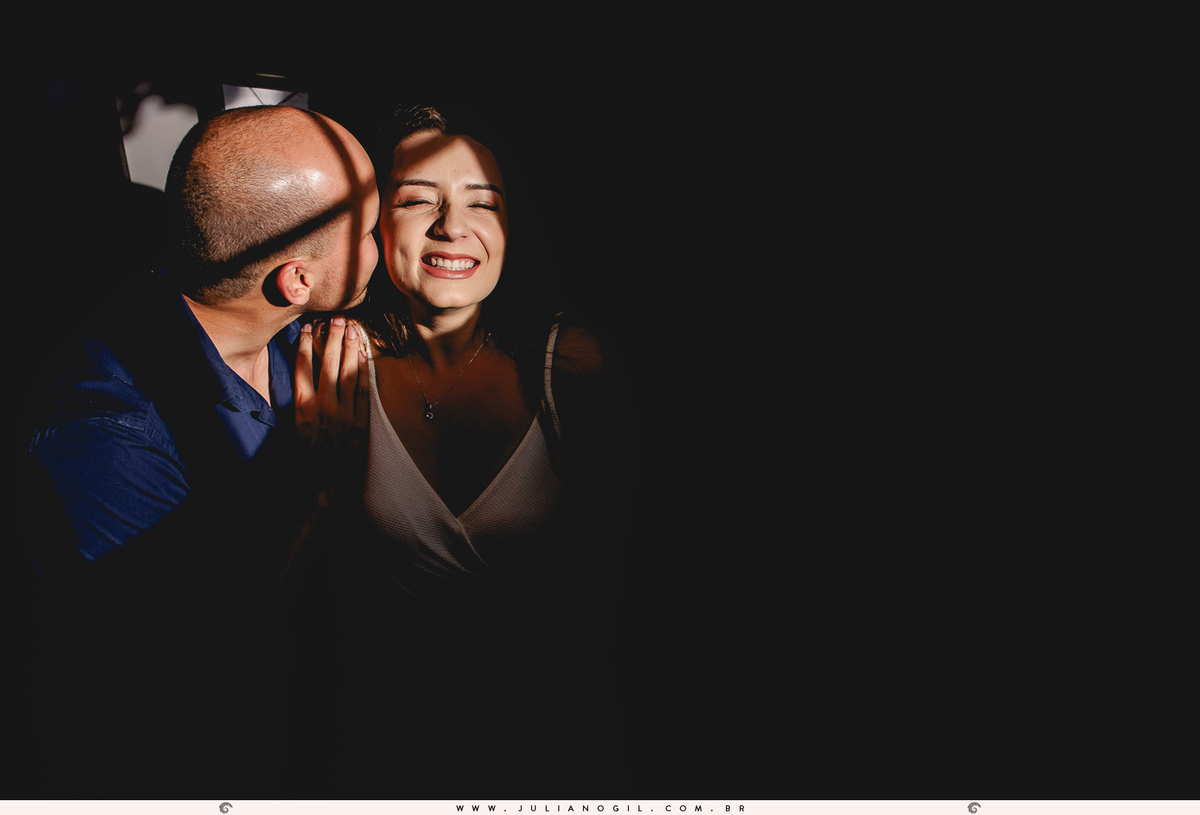 fotógrafo Juliano Gil irati paraná prudentópolis carambeí het dorp lavandário pré wedding casamento ensaio casal externo maiara renan ponta grossa palmeira lavanda bride noiva noivos pôr do sol