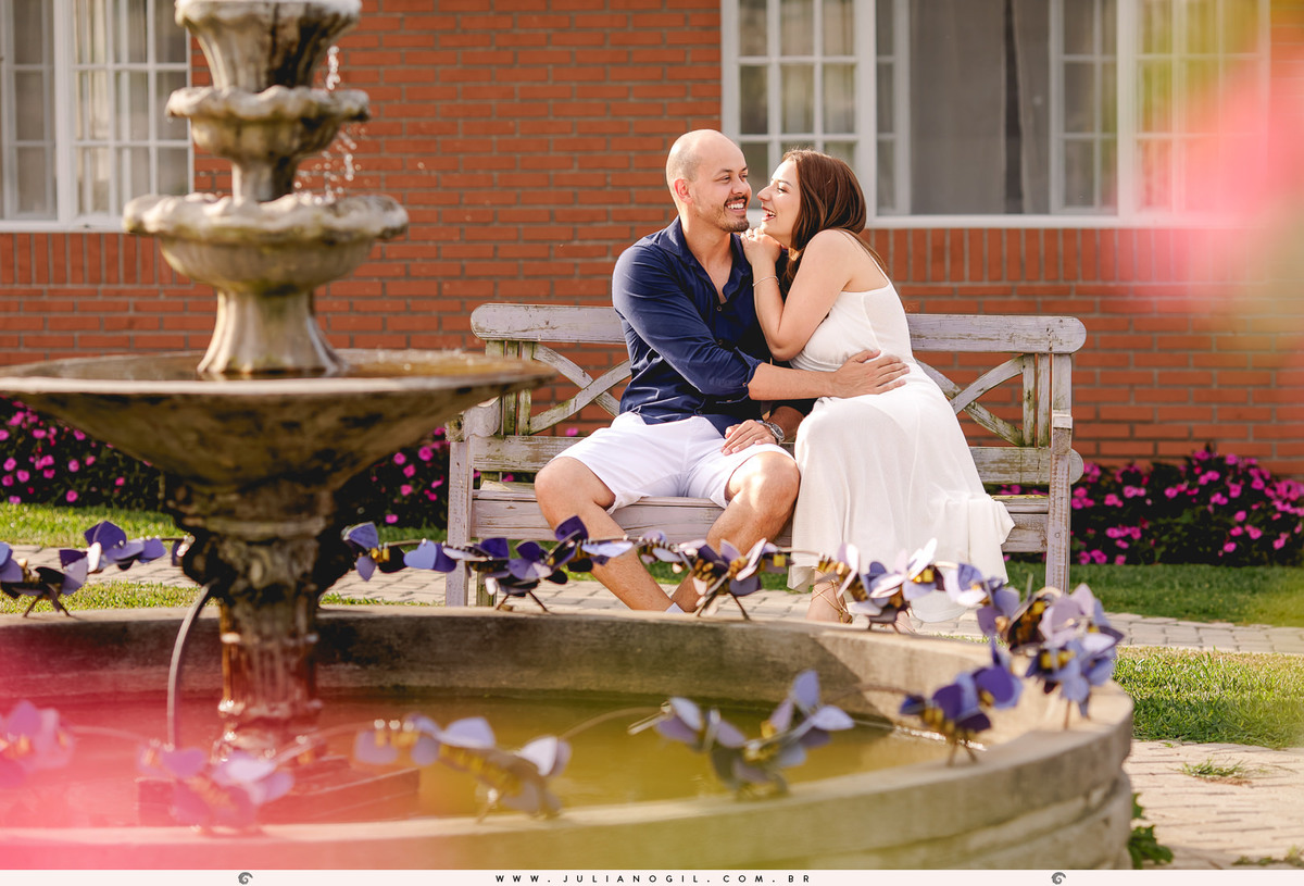 fotógrafo Juliano Gil irati paraná prudentópolis carambeí het dorp lavandário pré wedding casamento ensaio casal externo maiara renan ponta grossa palmeira lavanda bride noiva noivos pôr do sol