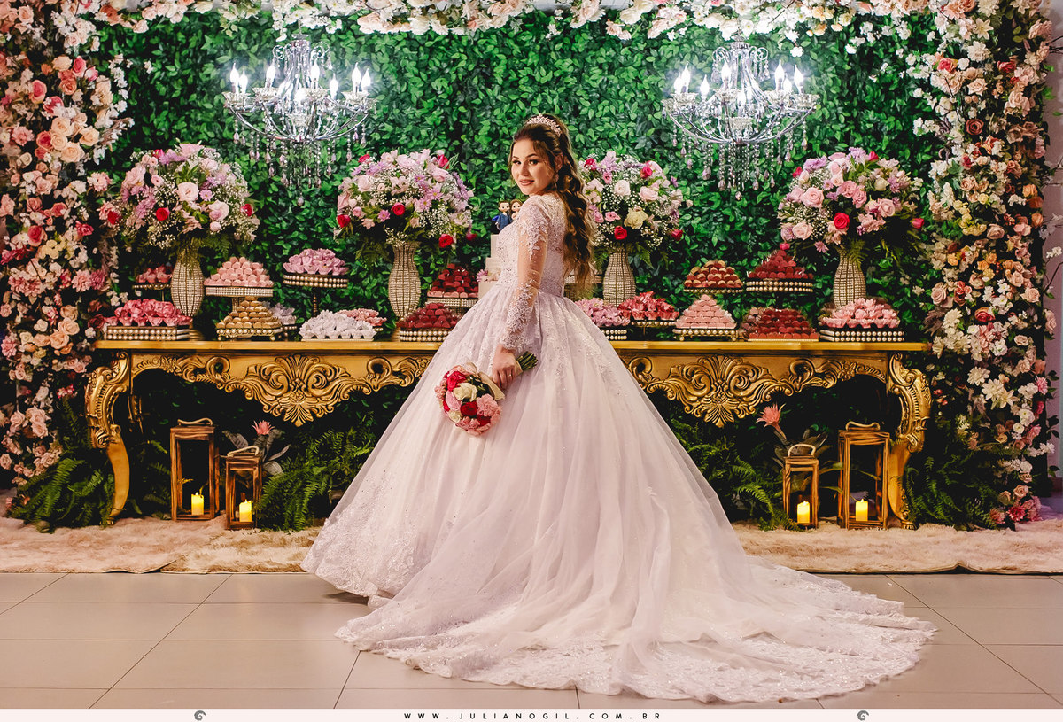 Recepção de casamento Mayara Raclitzki Kollaritsch e Irinelson Calgaro paróquia senhor bom jesus rebouças paraná irati italiano eventos fotógrafo juliano gil cerimonial essencial vestido de noiva terno noivo igreja buquê padrinhos madrinhas