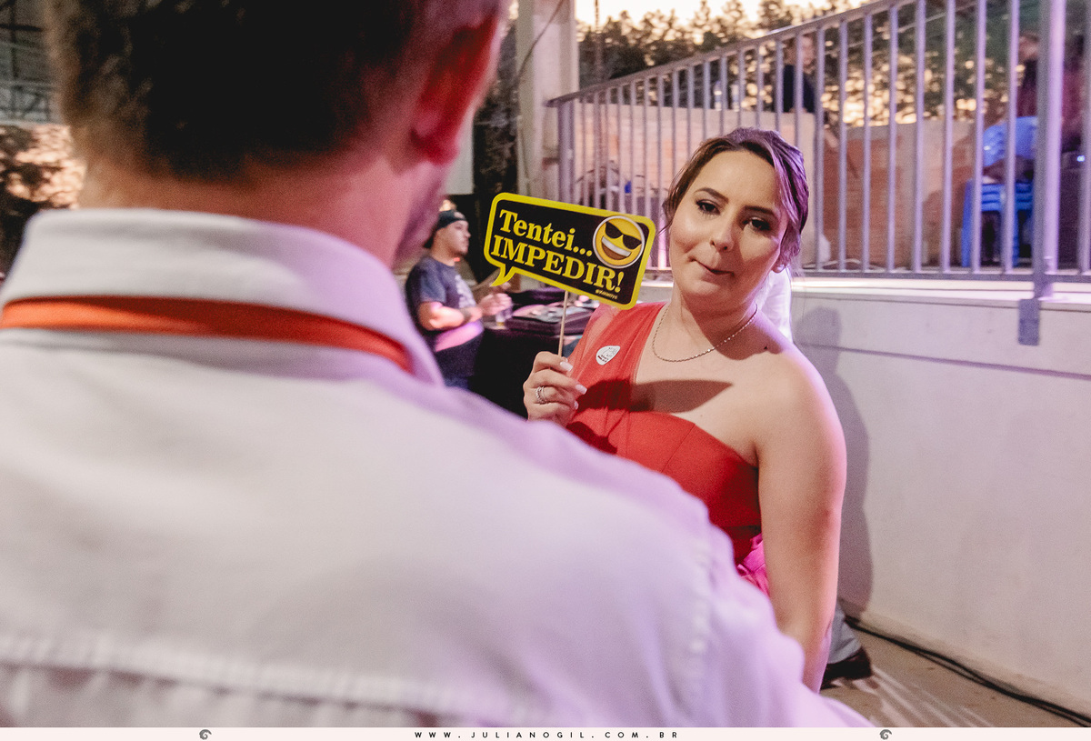 Recepção de casamento Lilian Tondello e Paulo Neves prudentópolis paraná vestido de novia fotógrafo juliano gil casamento ponte alta santuário nossa senhora das graças bota country rústico crioulo batista terno barbearia gravata costela de chão