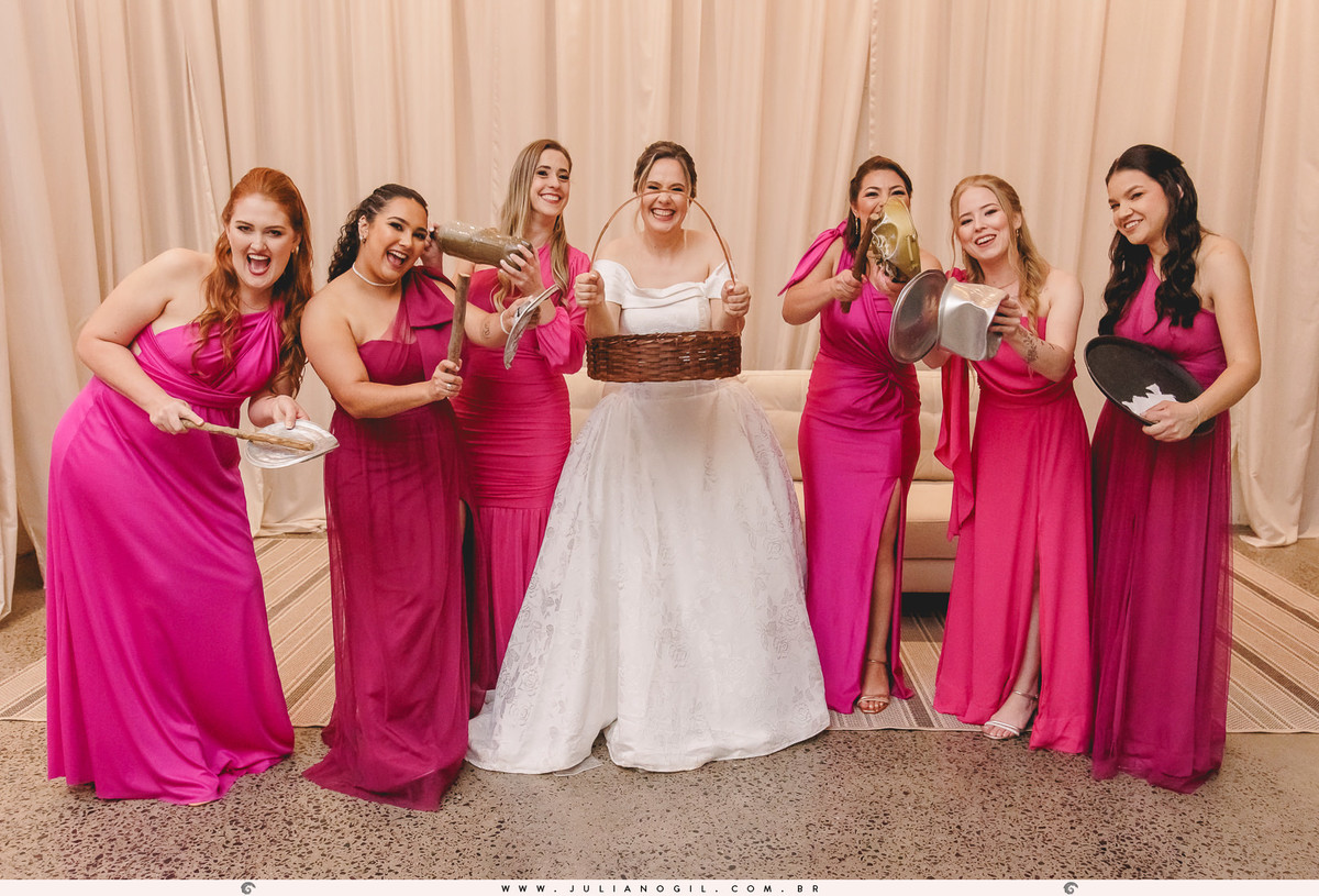 fotografia de casamento igreja fotógrafo juliano gil cerimônia Adriana e Rodrigo irati paraná ponta grossa curitiba prudentópolis decoração recepção festa noiva noivo buquê canto verde eventos bride wedding maquiagem terno cerimonial  