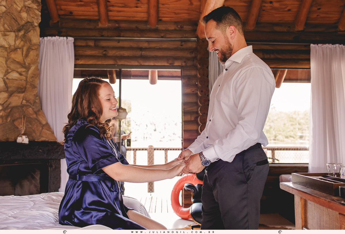 making of do noivo Jefferson Luiz Mello fotografia de casamento fotógrafo juliano gil fazenda virá charme resort teixeira soares paraná irati curitiba decoração ar livre celebrante cerimônia eventos pôr do sol festa recepção madrinhas padrinhos terno