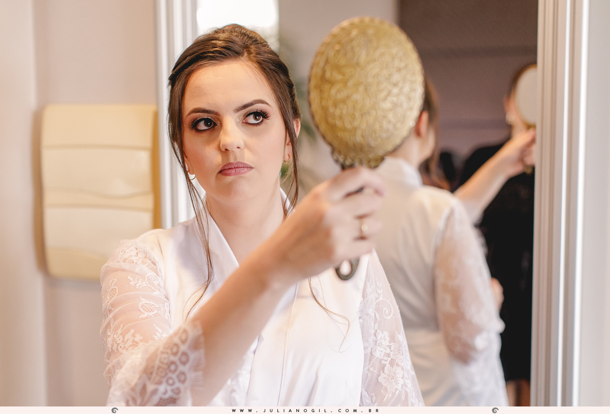 making of da noiva Caroline Poplaviski fotógrafo juliano gil hotel bourbon ponta grossa casamento noiva madrinhas sapato vestido curitiba paraná maquiagem noivo Matheus Basilio recepção mirante dos campos bride wedding ar livre cerimônia
