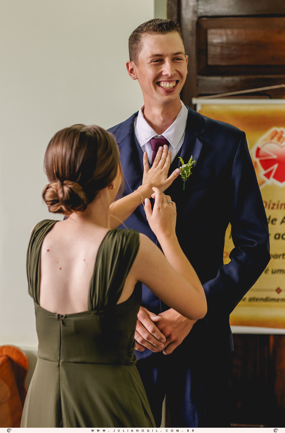 Cerimônia de casamento Marcia Juka e Mateus Sobanski  
fotógrafo juliano gil salão maquiagem casamento cerimônia mallet paraná irati ponta grossa vestido boudoir madrinhas noivo noiva igreja são pedro recepção jhons club padrinhos terno alianças