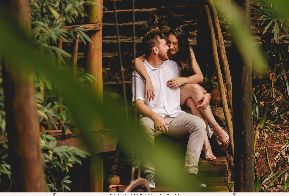 pré casamento eden spa fotógrafo juliano gil noiva noivo Marine e Leonardo lago pôr do sol vestido casa chalé irati paraná prudentópolis ponta grossa campo mourão maringá wedding bride externo ao ar livre
