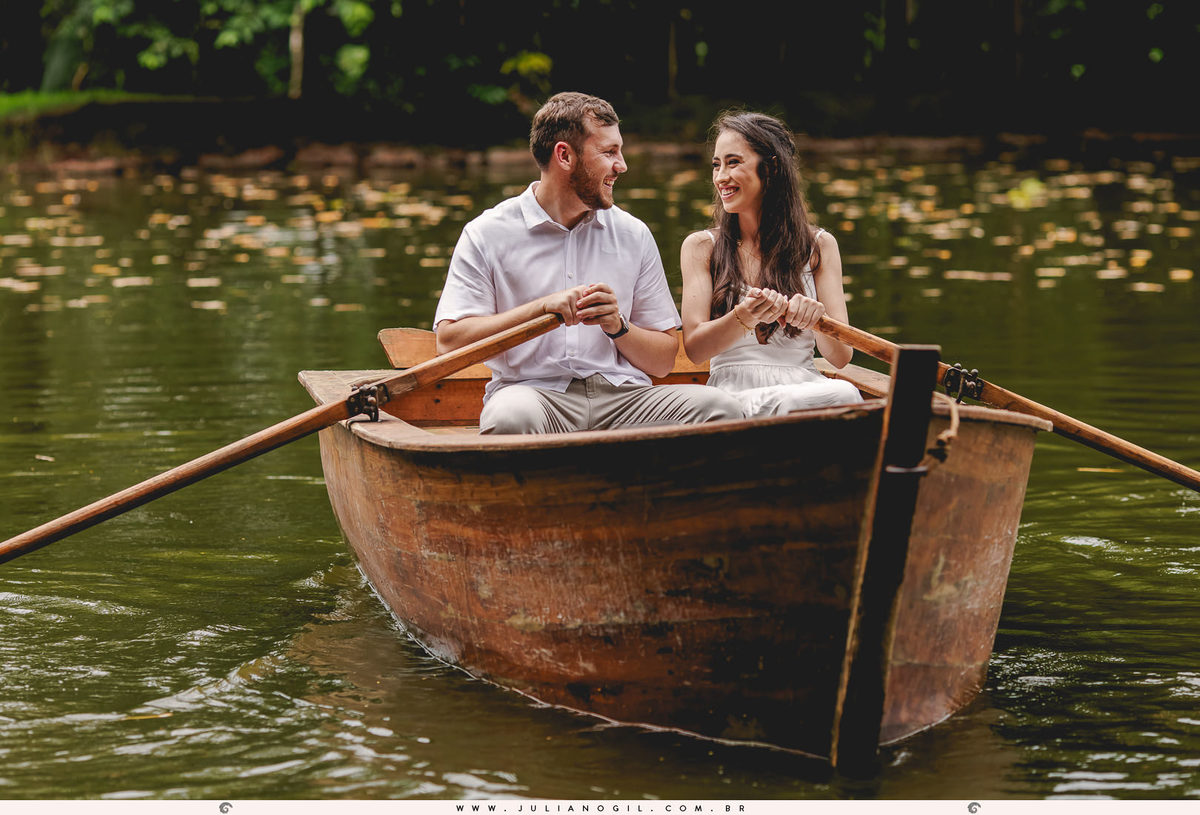 pré casamento eden spa fotógrafo juliano gil noiva noivo Marine e Leonardo lago pôr do sol vestido casa chalé irati paraná prudentópolis ponta grossa campo mourão maringá wedding bride externo ao ar livre