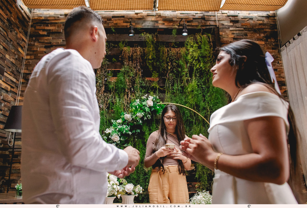casamento civil fotógrafo juliano gil noiva noivo Milena e Luis Fernando restaurante intimista família troca de votos buquê vestido bride wedding brunch irati paraná prudentópolis ponta grossa curitiba 