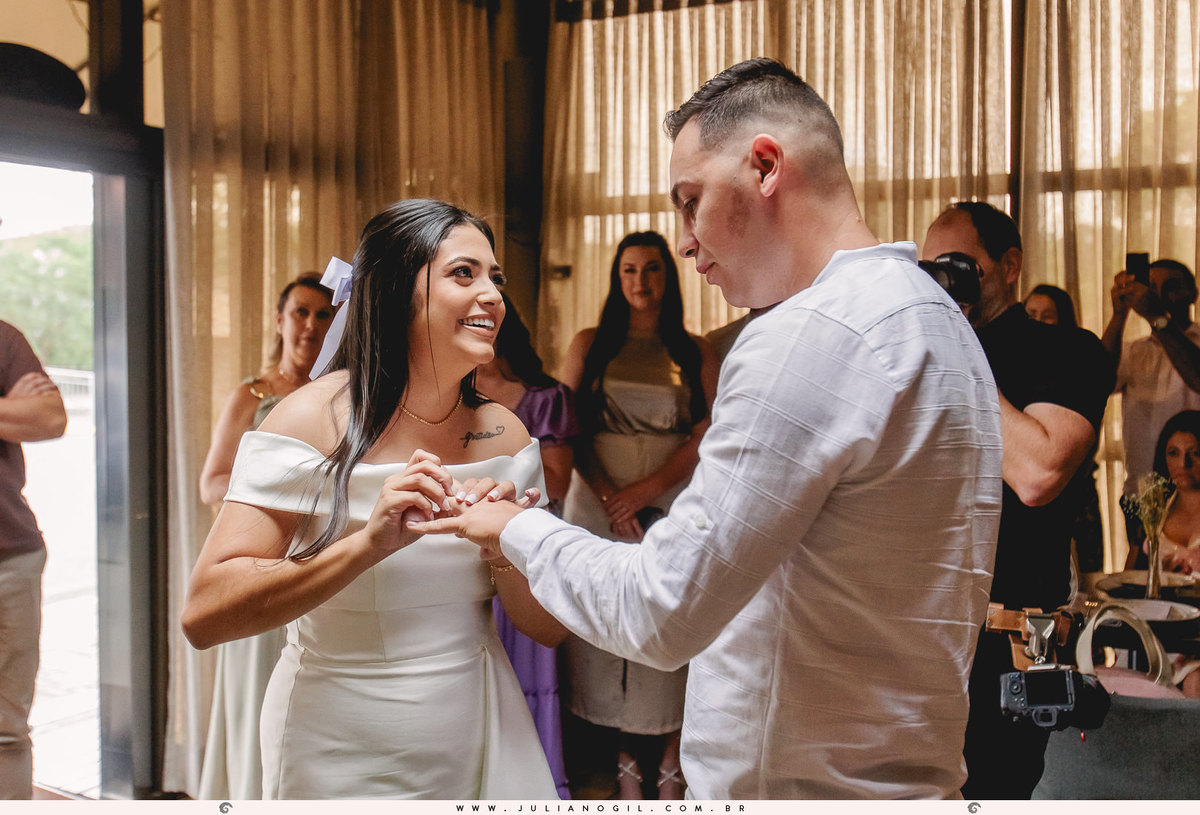casamento civil fotógrafo juliano gil noiva noivo Milena e Luis Fernando restaurante intimista família troca de votos buquê vestido bride wedding brunch irati paraná prudentópolis ponta grossa curitiba 