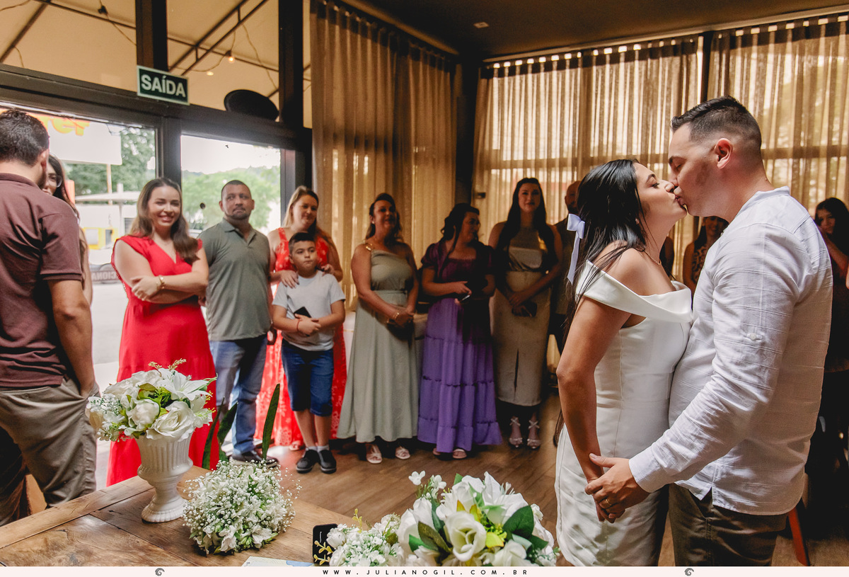 casamento civil fotógrafo juliano gil noiva noivo Milena e Luis Fernando restaurante intimista família troca de votos buquê vestido bride wedding brunch irati paraná prudentópolis ponta grossa curitiba 