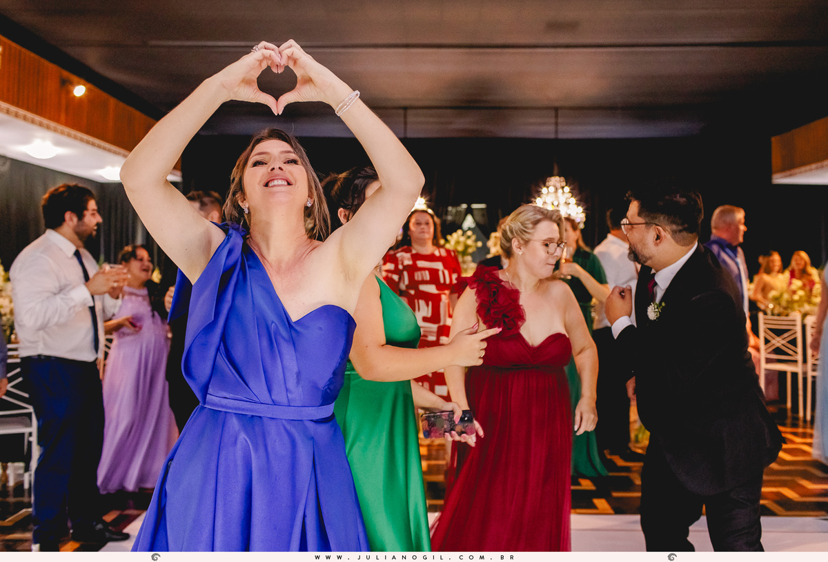 casamento Emanuelle e Felipe fotógrafo Juliano Gil igreja são josafat festa clube XVII madrinhas padrinhos noiva noivo prudentópolis paraná francisco beltrão rito ucraniano korovai recepção salão vip  brinde wedding bride decoração