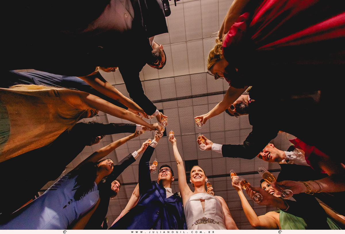 casamento Emanuelle e Felipe fotógrafo Juliano Gil igreja são josafat festa clube XVII madrinhas padrinhos noiva noivo prudentópolis paraná francisco beltrão rito ucraniano korovai recepção salão vip  brinde wedding bride decoração