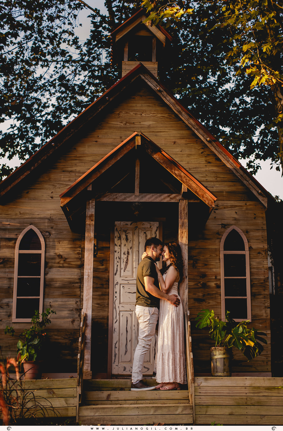pre casamento fotografo juliano gil noiva Hanny noivo Andrei curitiba paraná palmeira colônia witmarsum ornamento ensaio externo noivado irati mallet rio azul ponta grossa união da vitória celeiro lavanda manjericão pôr do sol lavandário vale dos sonhos