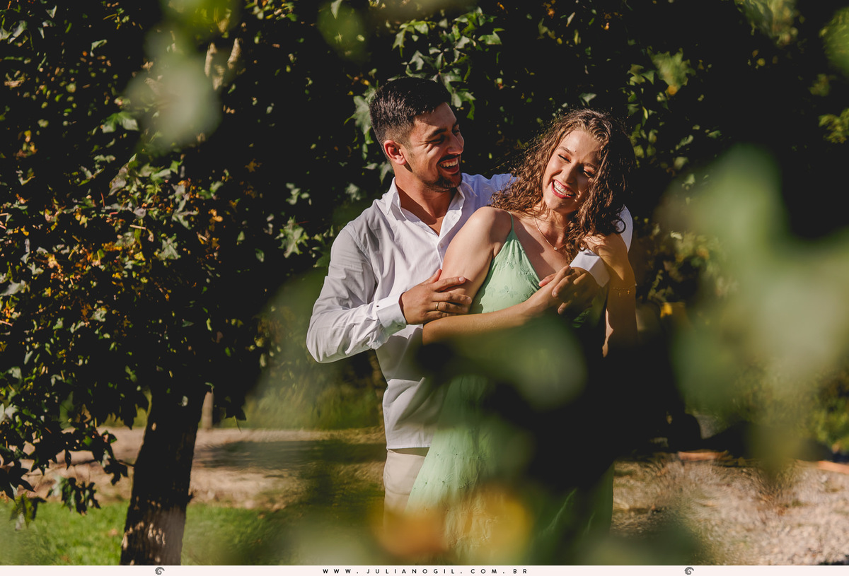 pre casamento fotografo juliano gil noiva Hanny noivo Andrei curitiba paraná palmeira colônia witmarsum ornamento ensaio externo noivado irati mallet rio azul ponta grossa união da vitória celeiro lavanda manjericão pôr do sol lavandário vale dos sonhos