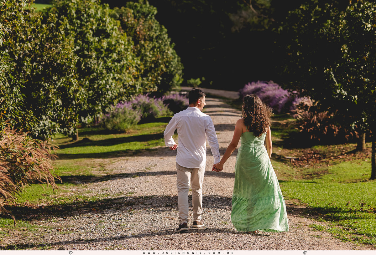 pre casamento fotografo juliano gil noiva Hanny noivo Andrei curitiba paraná palmeira colônia witmarsum ornamento ensaio externo noivado irati mallet rio azul ponta grossa união da vitória celeiro lavanda manjericão pôr do sol lavandário vale dos sonhos