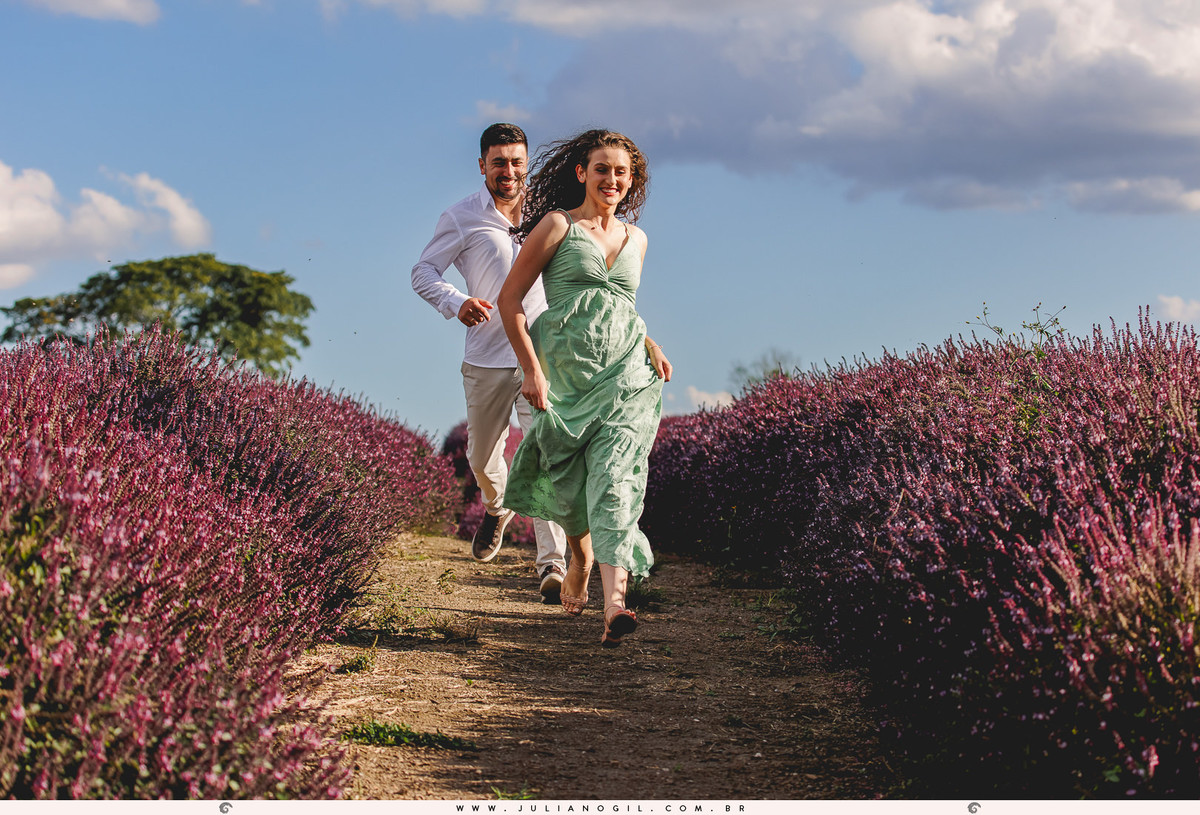 pre casamento fotografo juliano gil noiva Hanny noivo Andrei curitiba paraná palmeira colônia witmarsum ornamento ensaio externo noivado irati mallet rio azul ponta grossa união da vitória celeiro lavanda manjericão pôr do sol lavandário vale dos sonhos
