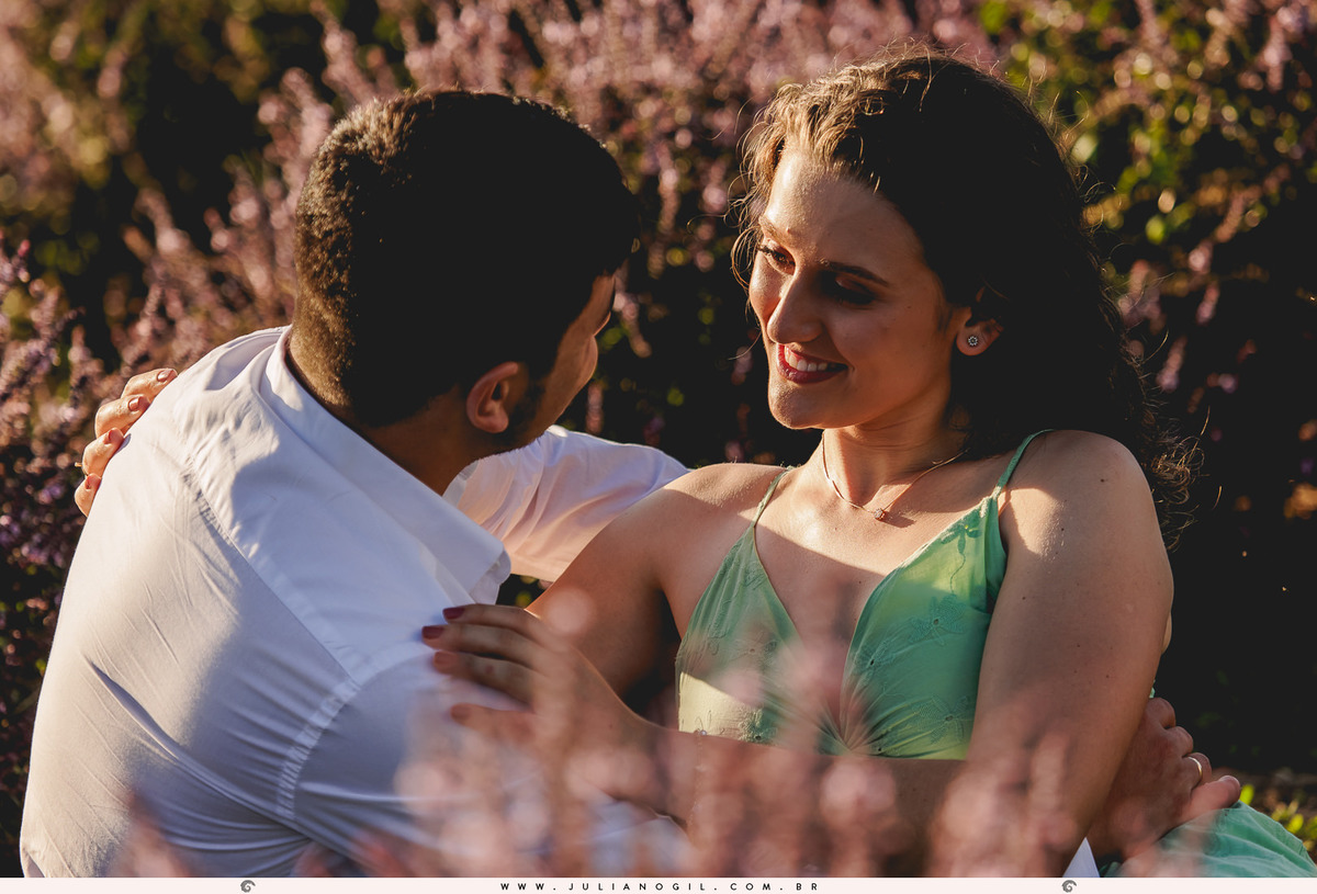 pre casamento fotografo juliano gil noiva Hanny noivo Andrei curitiba paraná palmeira colônia witmarsum ornamento ensaio externo noivado irati mallet rio azul ponta grossa união da vitória celeiro lavanda manjericão pôr do sol lavandário vale dos sonhos