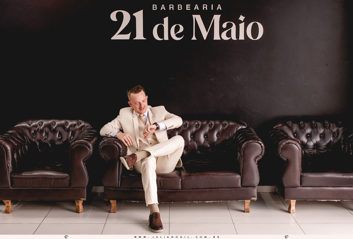 casamento Luiza Gaspar e Luís Felipe Carraro fotógrafo Juliano Gil igreja perpétuo socorro irati paraná ivaí ponta grossa curitiba barbearia 21 de maio salão da renata maquiadora vanessa novinski família bride noiva noivo canto verde cerimonial making of