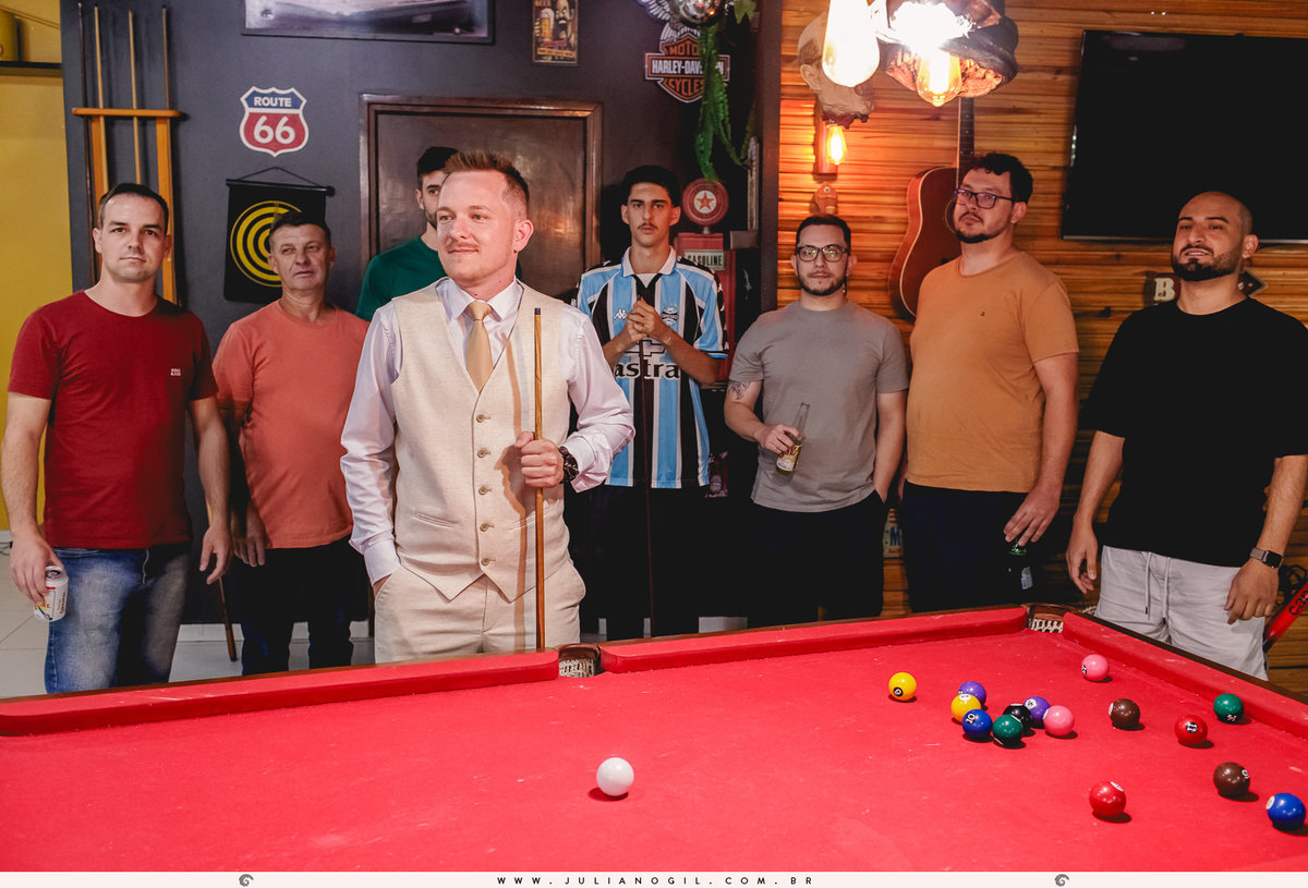 casamento Luiza Gaspar e Luís Felipe Carraro fotógrafo Juliano Gil igreja perpétuo socorro irati paraná ivaí ponta grossa curitiba barbearia 21 de maio salão da renata maquiadora vanessa novinski família bride noiva noivo canto verde cerimonial making of