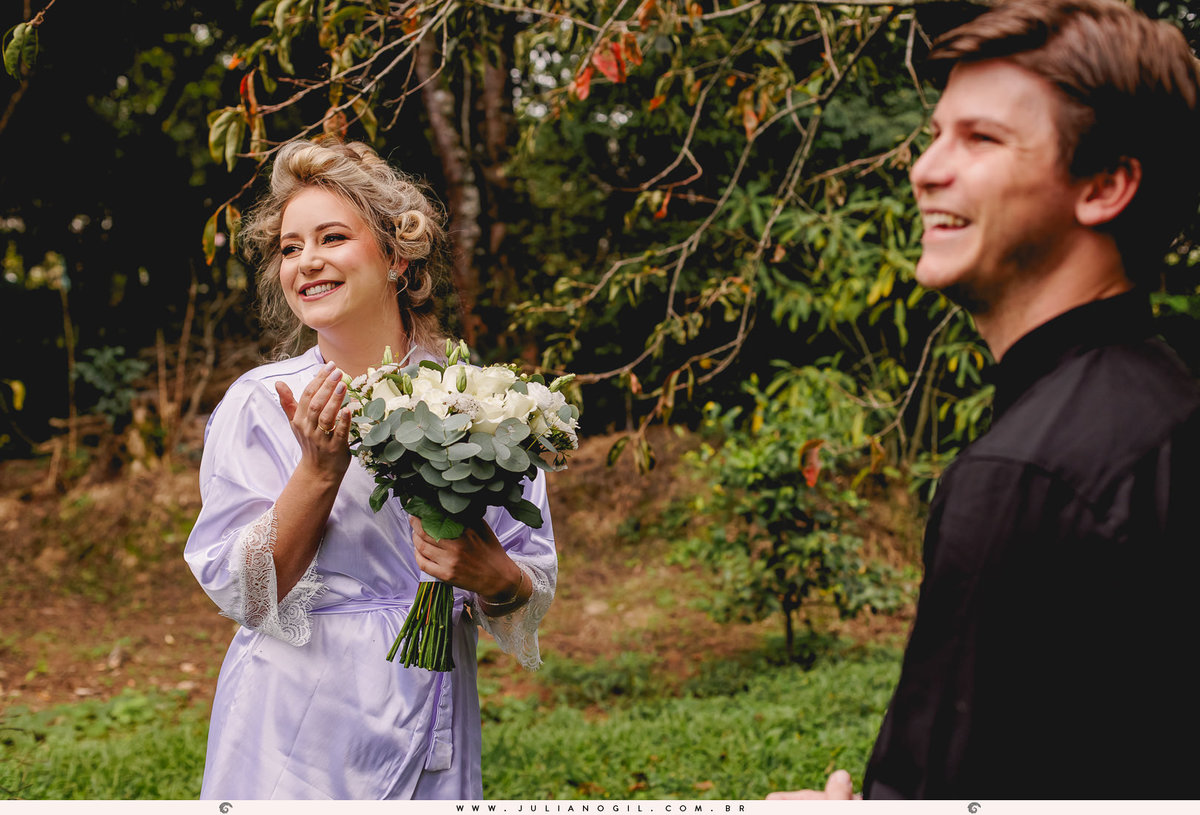 casamento Luiza Gaspar e Luís Felipe Carraro fotógrafo Juliano Gil igreja perpétuo socorro irati paraná ivaí ponta grossa curitiba barbearia 21 de maio salão da renata maquiadora vanessa novinski família bride noiva noivo canto verde cerimonial making of