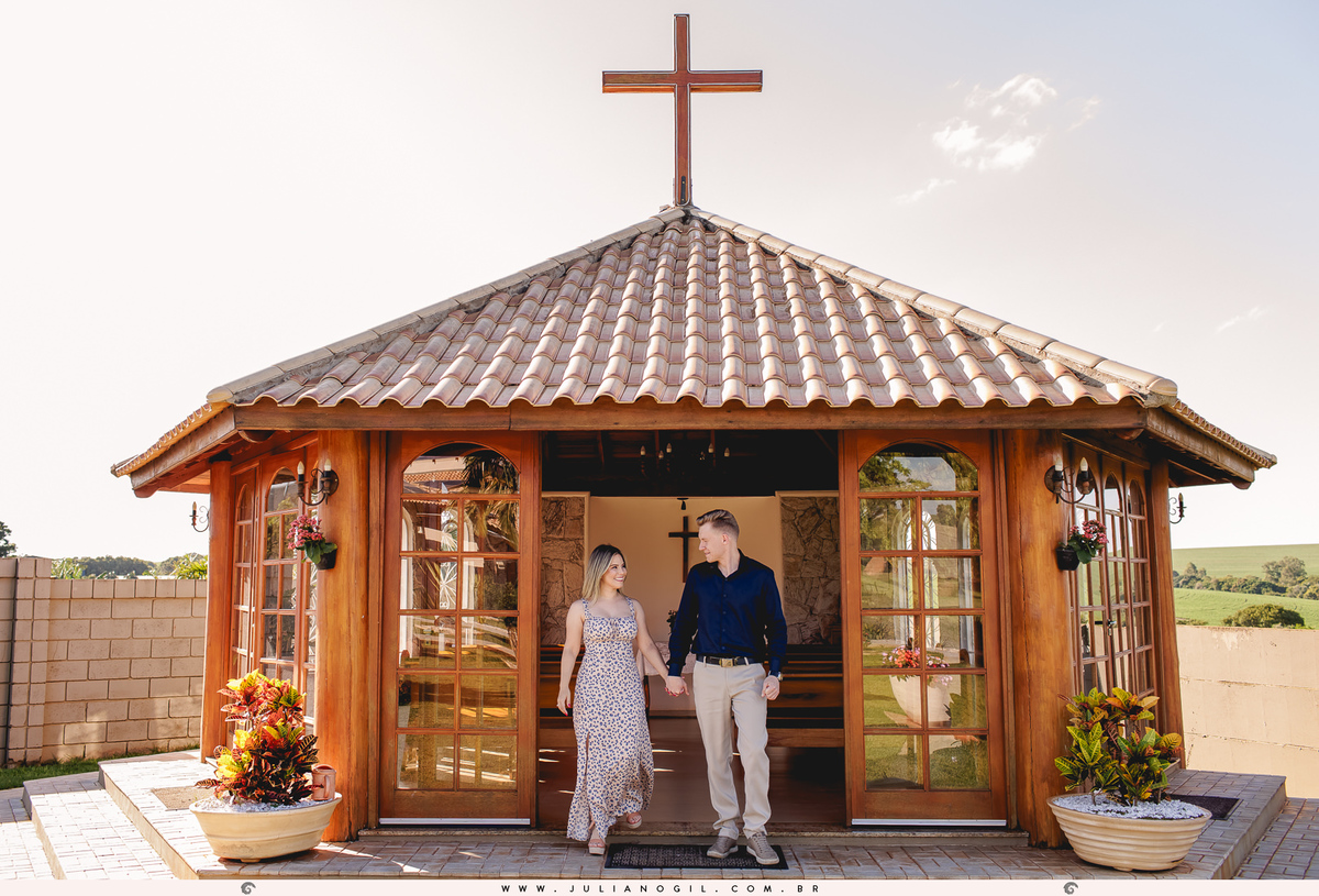 pré casamento Gizelle e Luiz Carlos fotógrafo Juliano Gil rancho das pedras itaberá são paulo itapeva irati curitiba pedido de casamento alianças pôr do sol ensaio externo igreja corinthians casal amor