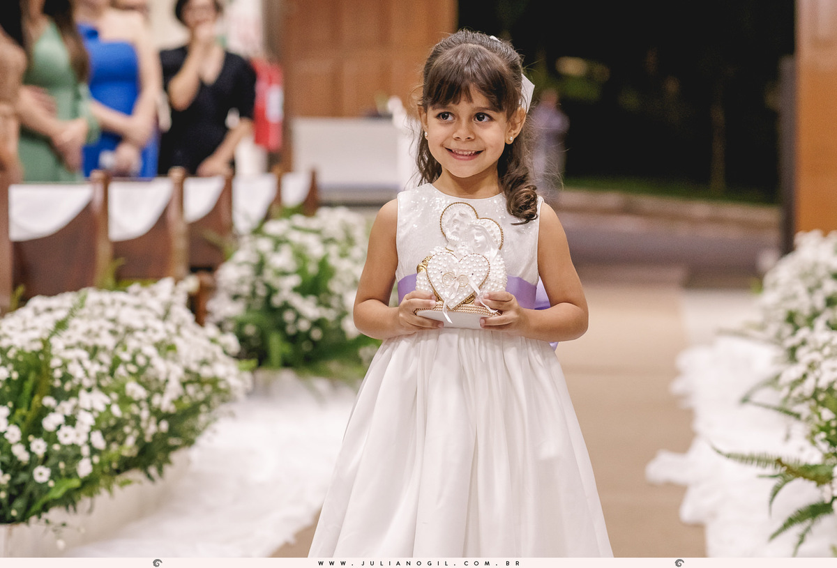 casamento Gizelle Lima e Luiz Carlos Basso itapeva são paulo fotógrafo juliano gil irati paraná junior alvez wedding bride noiva família vestido make first touch emoção detalhes noivo igreja santo antonio cerimônia católica trompetes padre