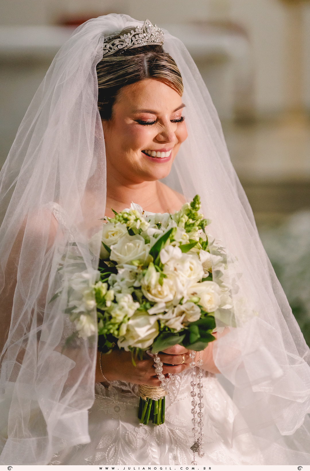 casamento Gizelle Lima e Luiz Carlos Basso itapeva são paulo fotógrafo juliano gil irati paraná junior alvez wedding bride noiva família vestido make first touch emoção detalhes noivo igreja santo antonio cerimônia católica trompetes padre