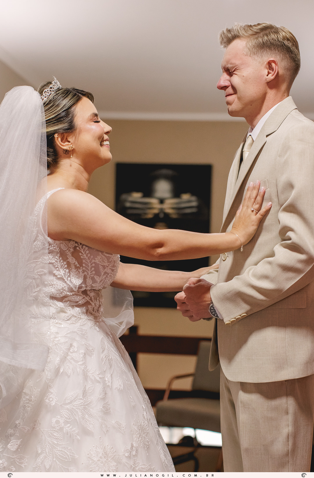 making of casamento Gizelle Lima e Luiz Carlos Basso itapeva são paulo fotógrafo juliano gil irati paraná junior alvez wedding bride noiva família vestido make first touch emoção detalhes