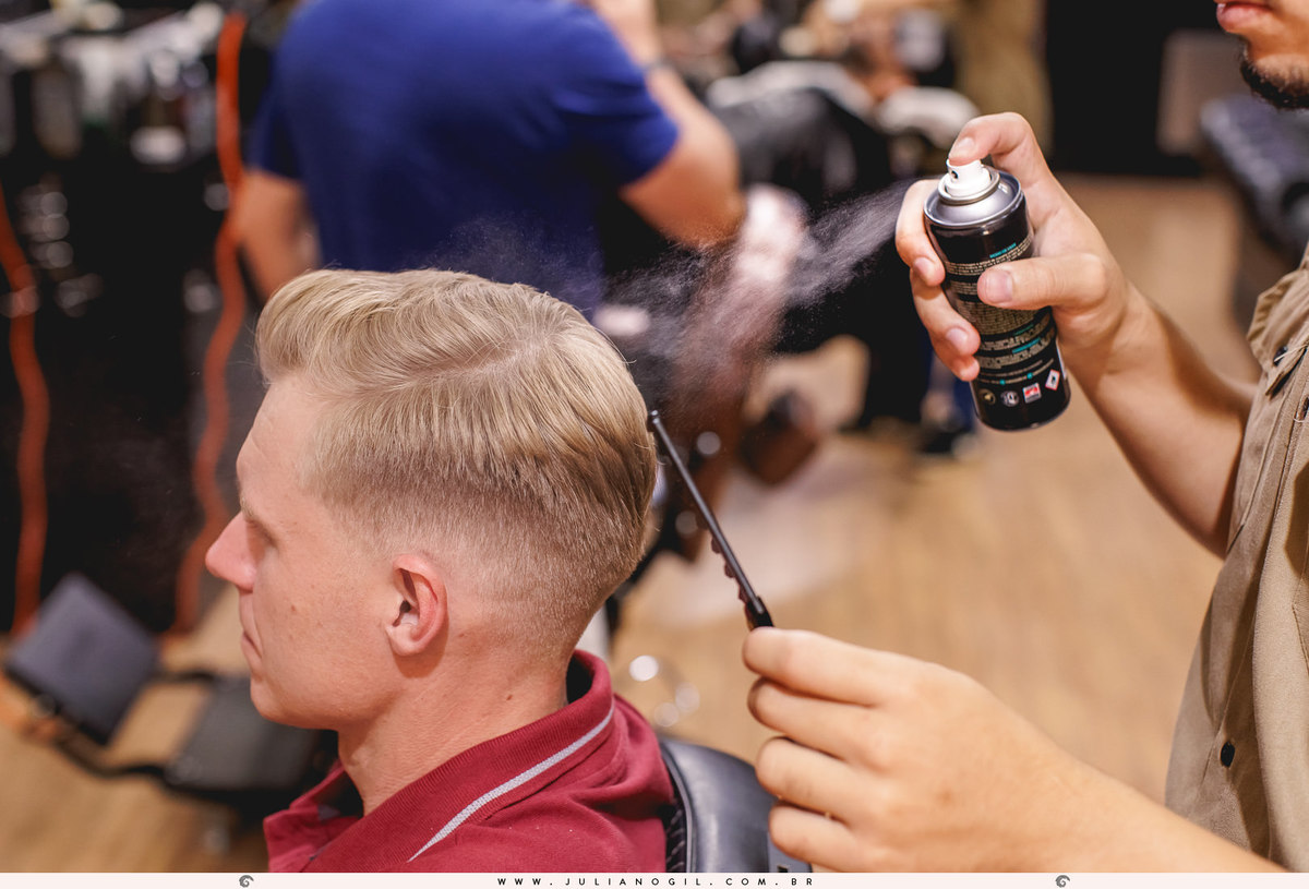 making of casamento Gizelle Lima e Luiz Carlos Basso itapeva são paulo fotógrafo juliano gil irati paraná junior alvez wedding bride noiva família vestido make first touch emoção detalhes noivo pai barbearia