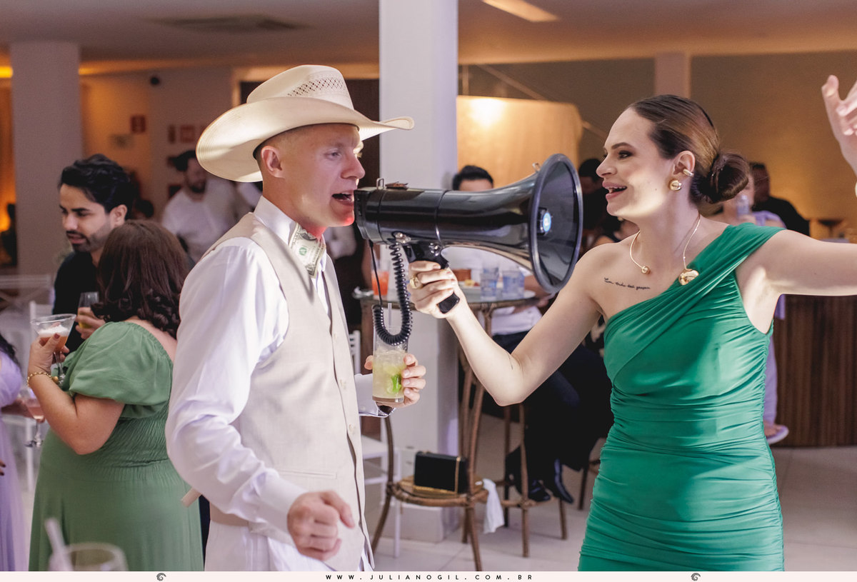 recepção de casamento Gizelle Lima e Luiz Carlos Basso itapeva são paulo fotógrafo juliano gil irati paraná junior alvez wedding bride noiva família vestido make first touch emoção detalhes noivo igreja santo antonio cerimônia católica manacá eventos