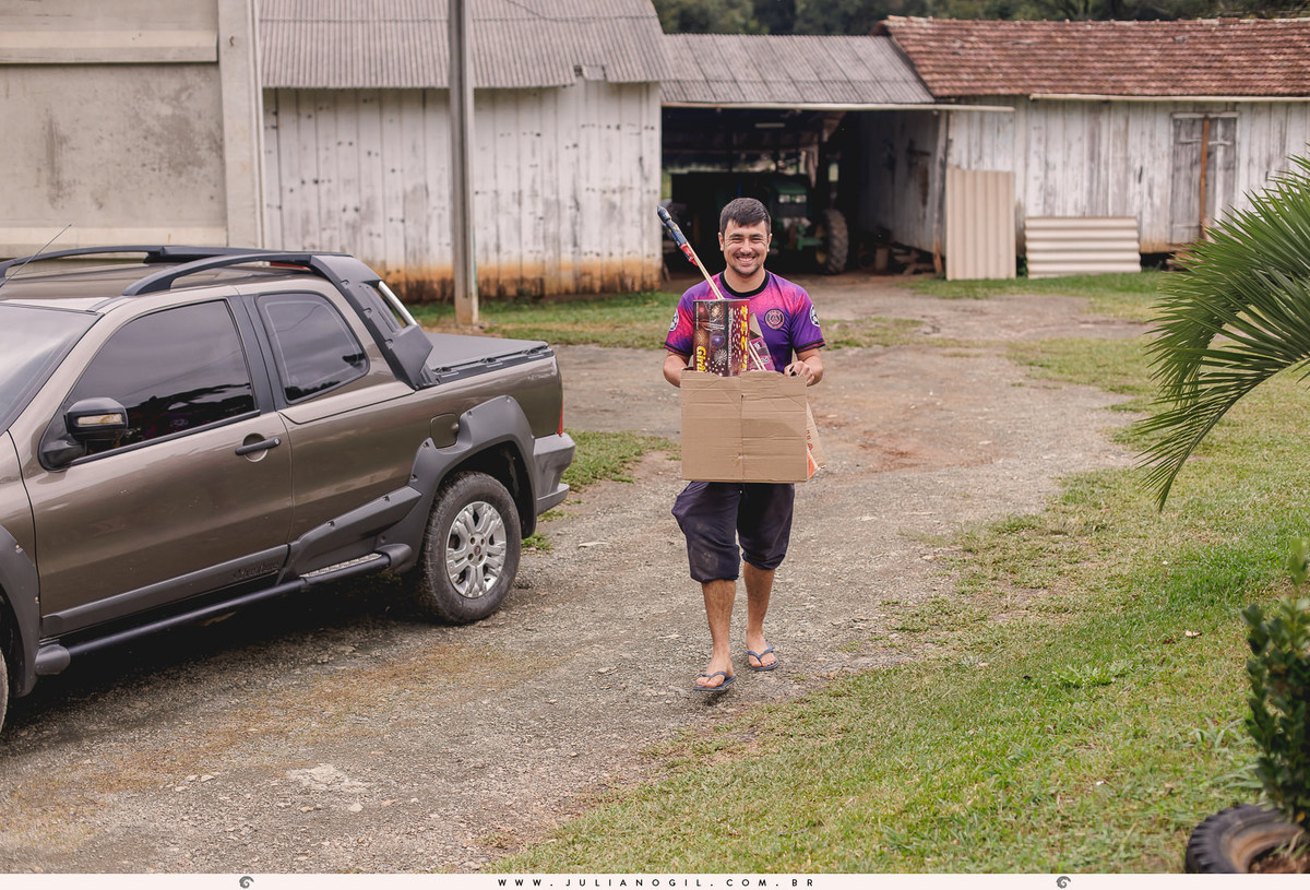 casamento Hanny e Andrei fotógrafo Juliano Gil Rio Azul Paraná Irati making of casa maquiagem cabelo Emerson Olicheski Umalu Eventos família noivo noiva vestido wedding Igreja Santa Teresinha do Menino Jesus Martins Eventos gravata cerimônia recepção
