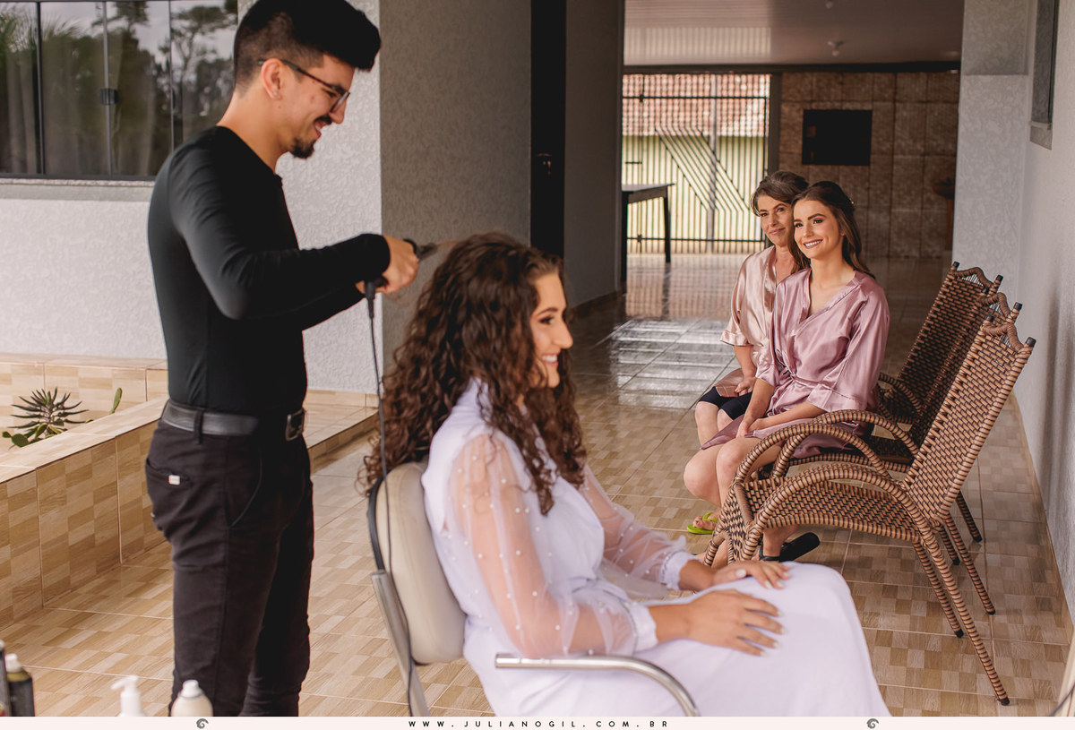 casamento Hanny e Andrei fotógrafo Juliano Gil Rio Azul Paraná Irati making of casa maquiagem cabelo Emerson Olicheski Umalu Eventos família noivo noiva vestido wedding Igreja Santa Teresinha do Menino Jesus Martins Eventos gravata cerimônia recepção