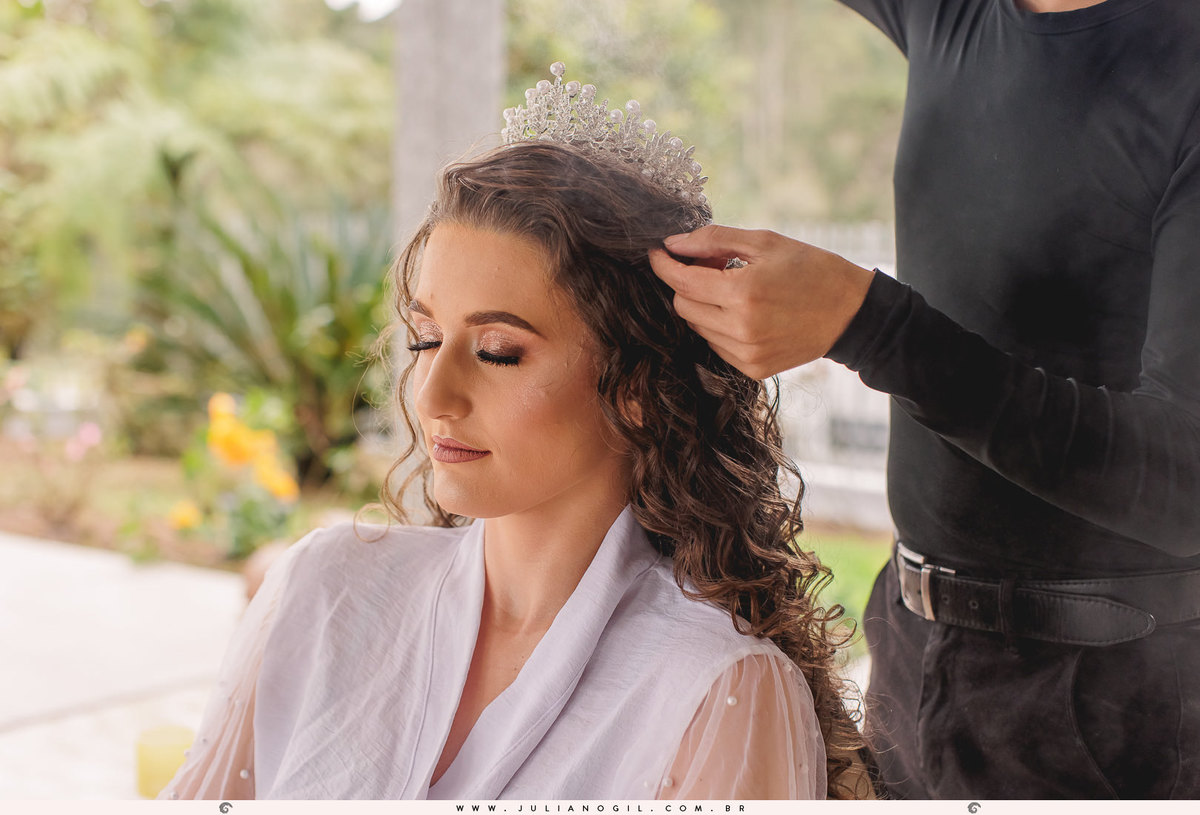 casamento Hanny e Andrei fotógrafo Juliano Gil Rio Azul Paraná Irati making of casa maquiagem cabelo Emerson Olicheski Umalu Eventos família noivo noiva vestido wedding Igreja Santa Teresinha do Menino Jesus Martins Eventos gravata cerimônia recepção