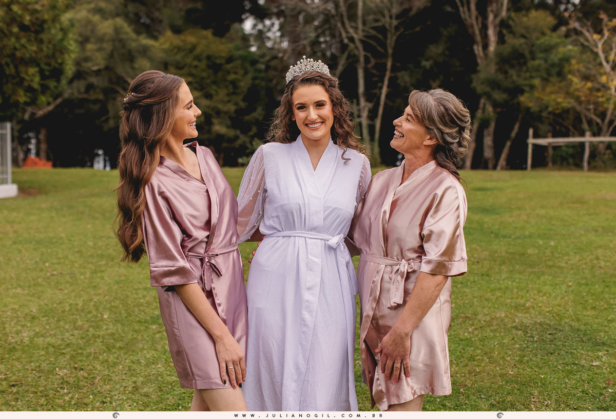 casamento Hanny e Andrei fotógrafo Juliano Gil Rio Azul Paraná Irati making of casa maquiagem cabelo Emerson Olicheski Umalu Eventos família noivo noiva vestido wedding Igreja Santa Teresinha do Menino Jesus Martins Eventos gravata cerimônia recepção