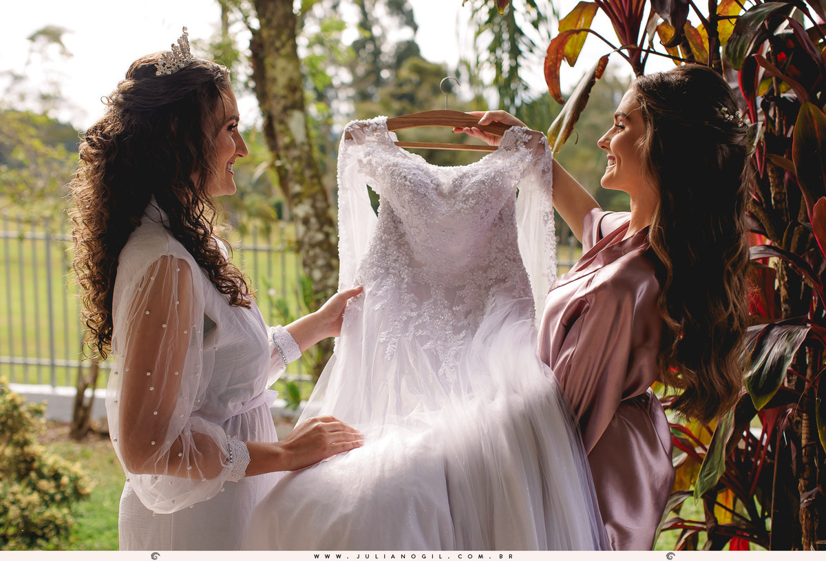 casamento Hanny e Andrei fotógrafo Juliano Gil Rio Azul Paraná Irati making of casa maquiagem cabelo Emerson Olicheski Umalu Eventos família noivo noiva vestido wedding Igreja Santa Teresinha do Menino Jesus Martins Eventos gravata cerimônia recepção