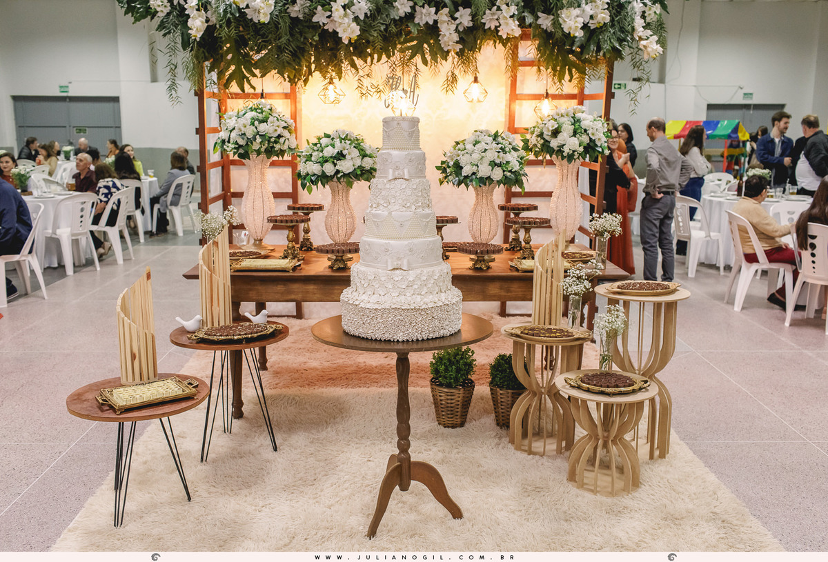 casamento Hanny e Andrei fotógrafo Juliano Gil Rio Azul Paraná Irati making of casa maquiagem cabelo Emerson Olicheski Umalu Eventos família noivo noiva vestido wedding Igreja Santa Teresinha do Menino Jesus Martins Eventos gravata cerimônia recepção