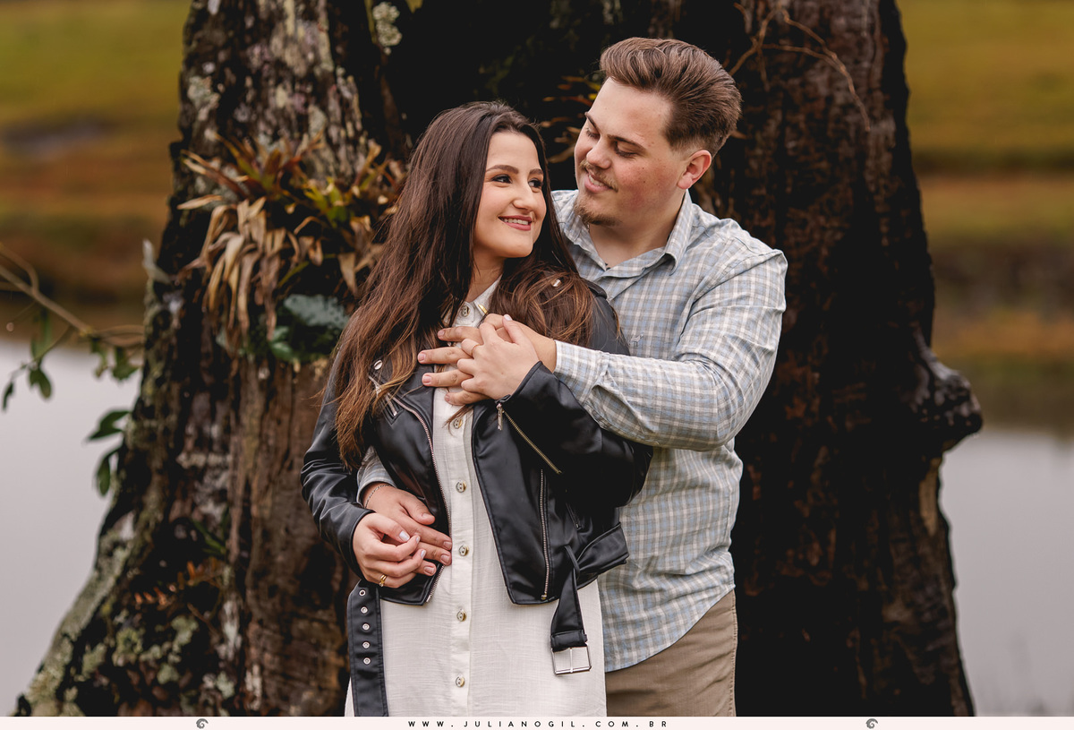 noivos Adriele e Aldo durante o pré casamento em guarapuava, paraná