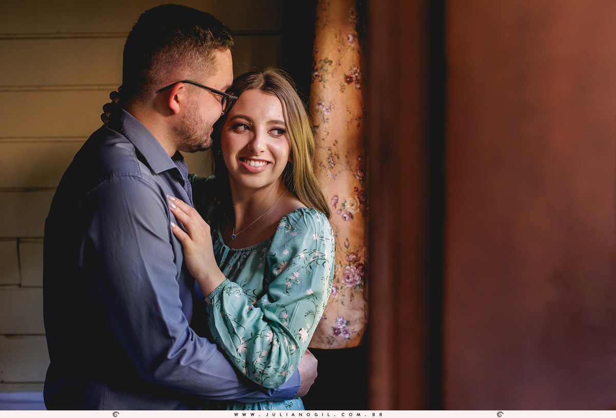 pré casamento Jessica e Ewandro fotógrafo Juliano Gil prudentópolis irati paraná recanto teodorinho chalé ar livre ensaio externo casal carro cerveja gol gti noiva noivo  wedding day 