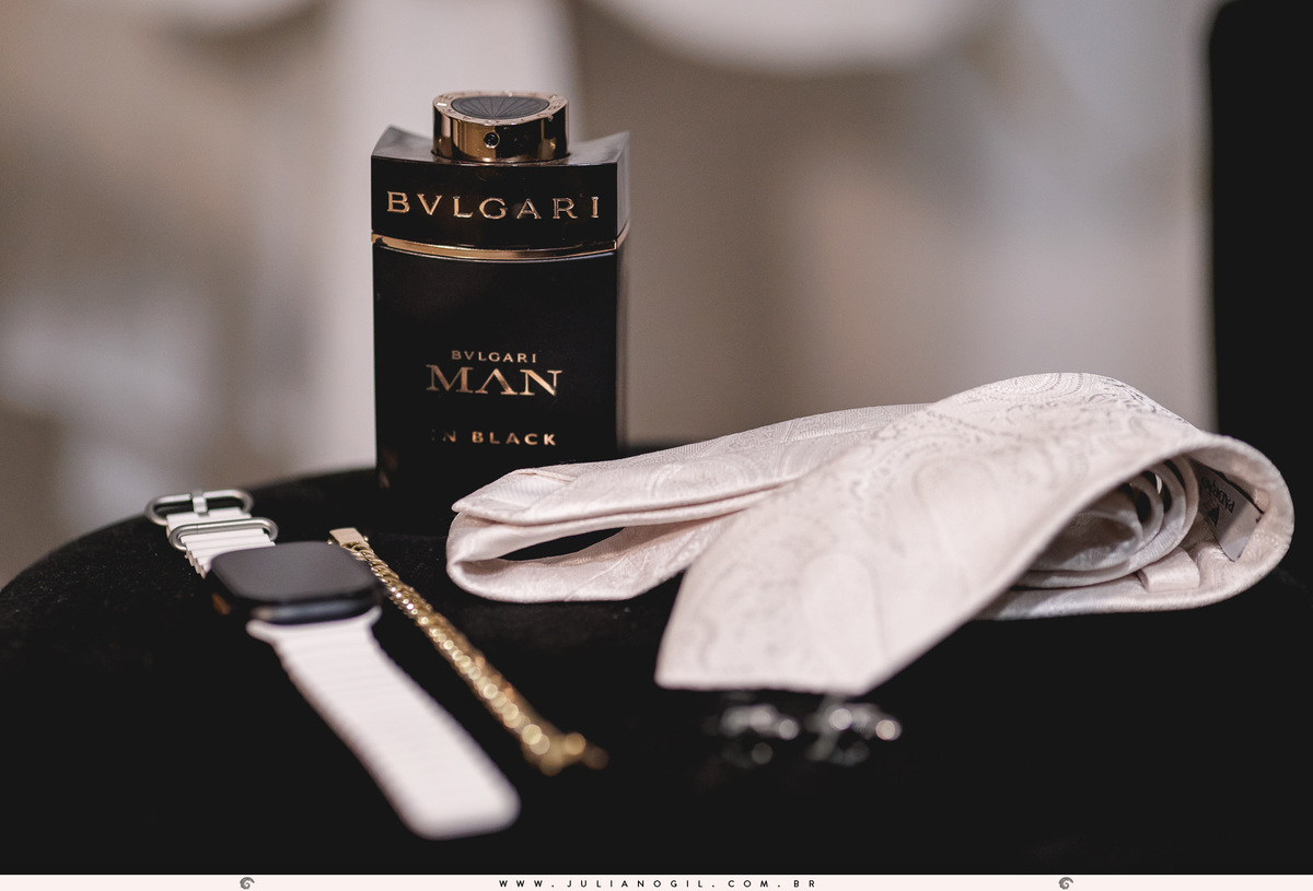 making of Igor casamento Letícia e Igor fotógrafo juliano gil terno personalizado alianças noivo terno rayban meta ponta grossa paraná padrinhos família casa igreja católica