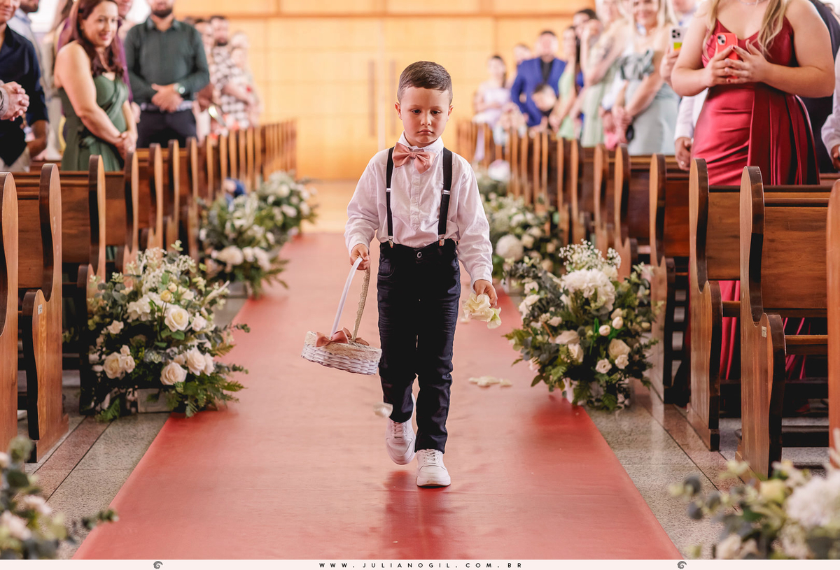 cerimônia Valdenise João Vitor fotógrafo juliano gil buquê grinalda natalia canalli bride são mateus do sul paraná madrinhas vestido wedding fotografia de casamento maquiagem hotel dom leopoldo casa de carnes angelita família festa recepção amigos